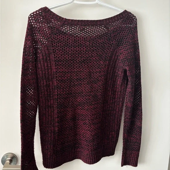 GUESS Sweater - Picture 2 of 3